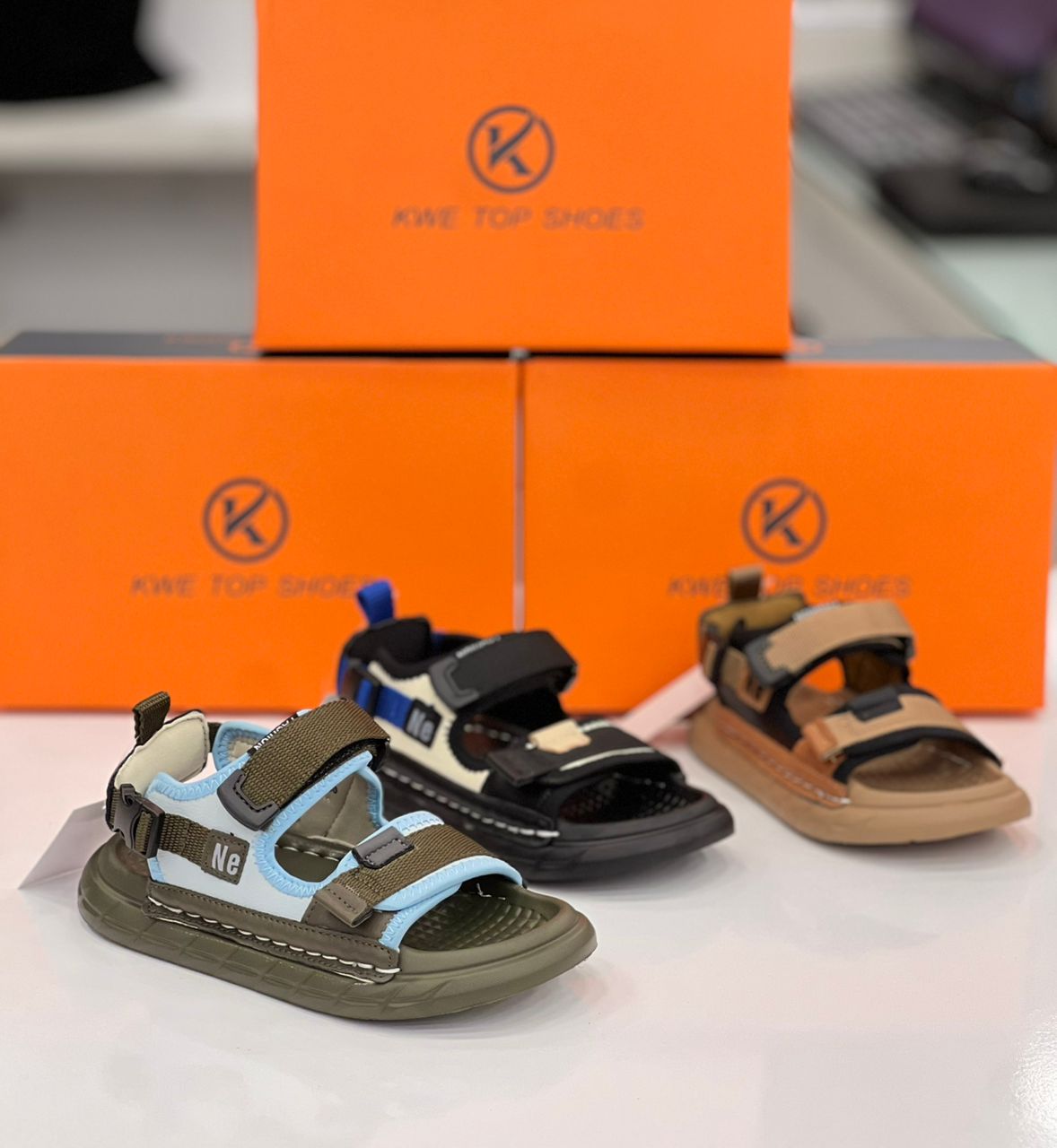 أحذية أطفال